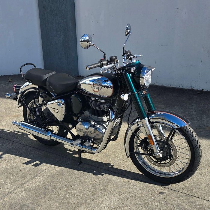 2025 Royal Enfield Classic 350 Chrome Classic 350 Green