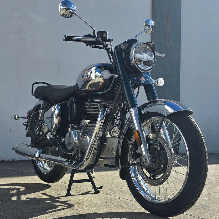 2025 Royal Enfield Classic 350 Chrome Classic 350 Green