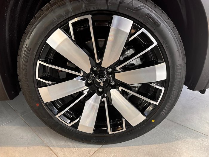 2025 Mitsubishi Outlander Aspire