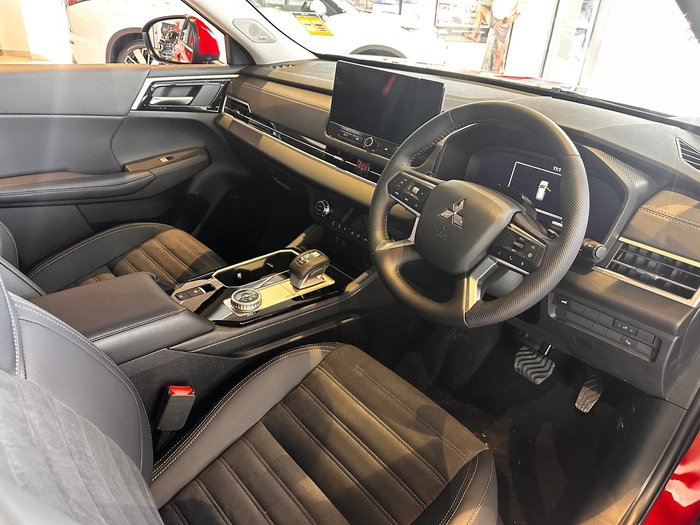 2025 Mitsubishi Outlander Aspire