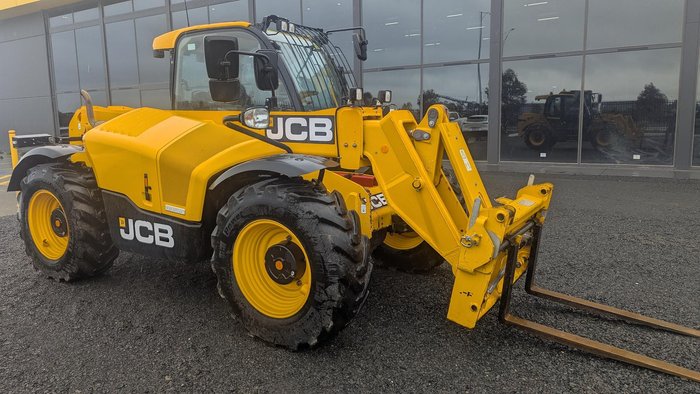 2022 JCB 532/70 Agri Farm Special