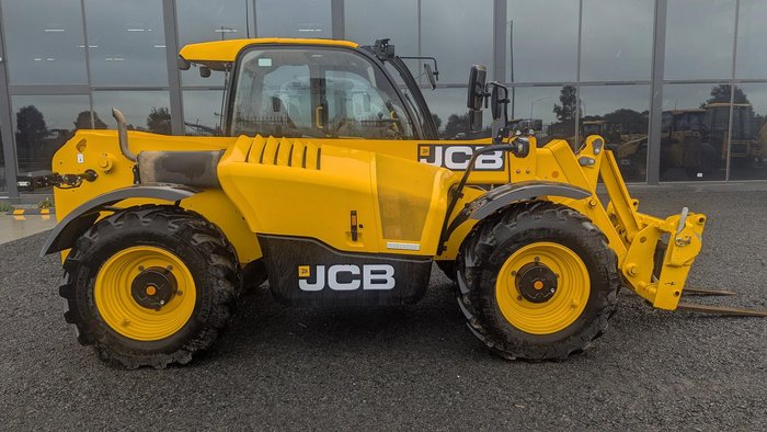 2022 JCB 532/70 Agri Farm Special