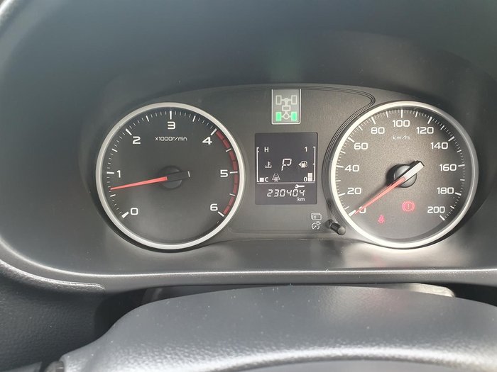 2015 Mitsubishi Triton Exceed MQ MY16 4X4 Dual Range Earth Green