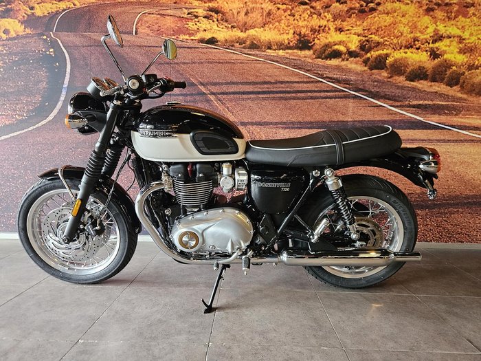 2025 Triumph Bonneville T120 Bonneville White