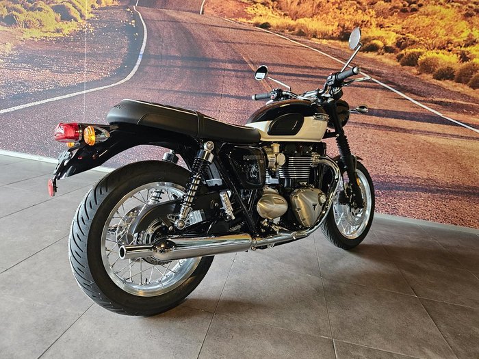 2025 Triumph Bonneville T120 Bonneville White