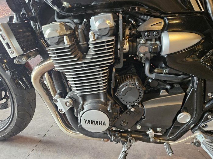 2013 Yamaha XJR1300 XJR Black