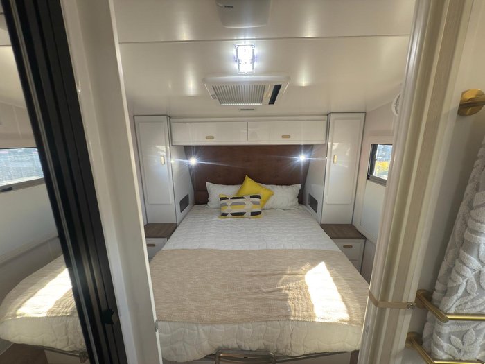 2025 JB Caravans Scorpion Sting 20'6 Rear Door Cafe