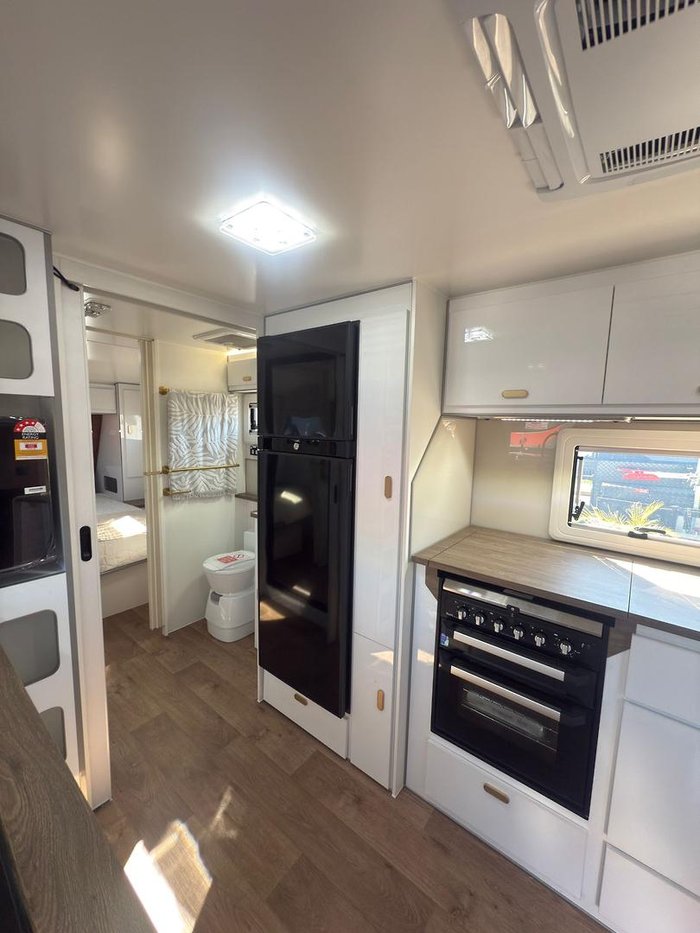 2025 JB Caravans Dirt Road Extreme