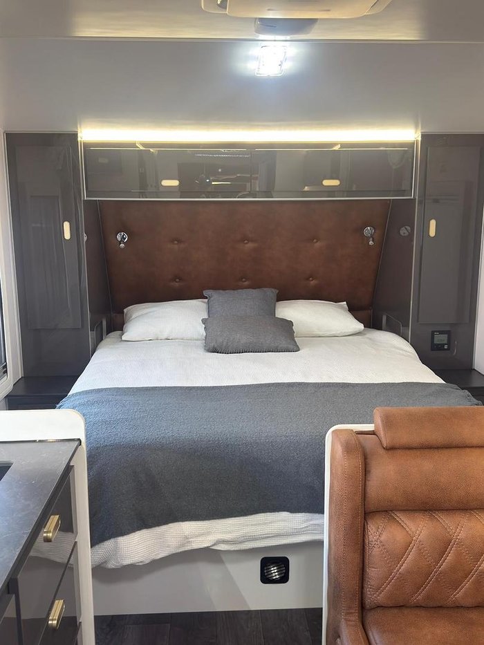 2025 JB Caravans Scorpion Sting 20'6 Rear Door Cafe