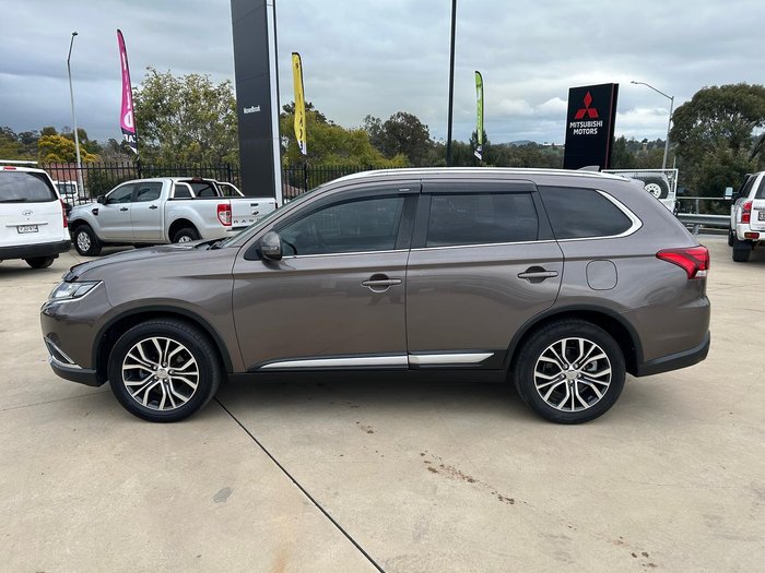 2016 Mitsubishi Outlander LS ZK MY16 4X4 On Demand Ironbark