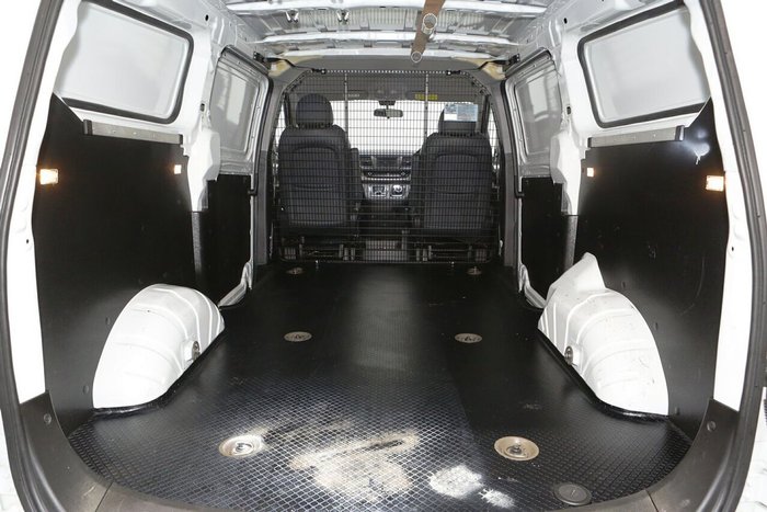 2022 LDV G10 +