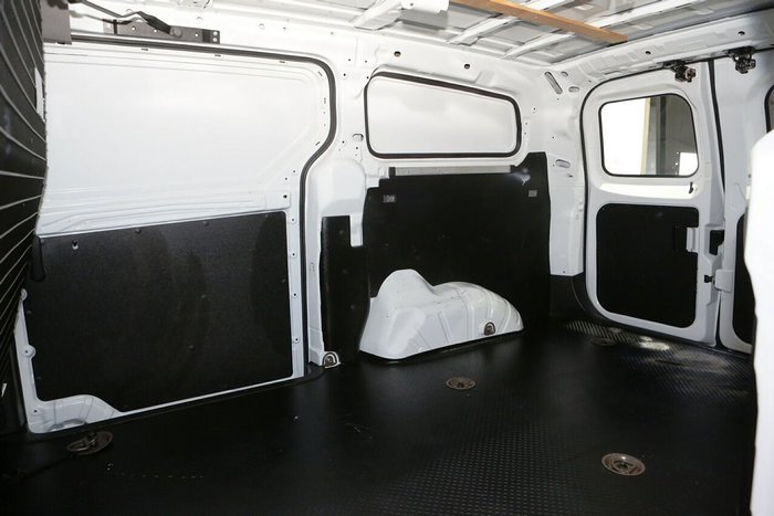 2022 LDV G10 +