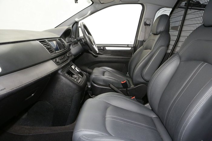 2022 LDV G10 +