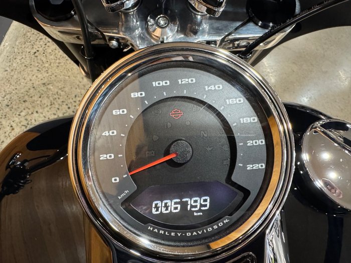 2022 Harley-davidson FLSB SPORT GLIDE (107) BLACK