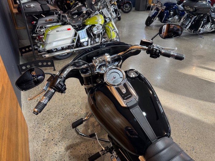 2022 Harley-davidson FLSB SPORT GLIDE (107) BLACK