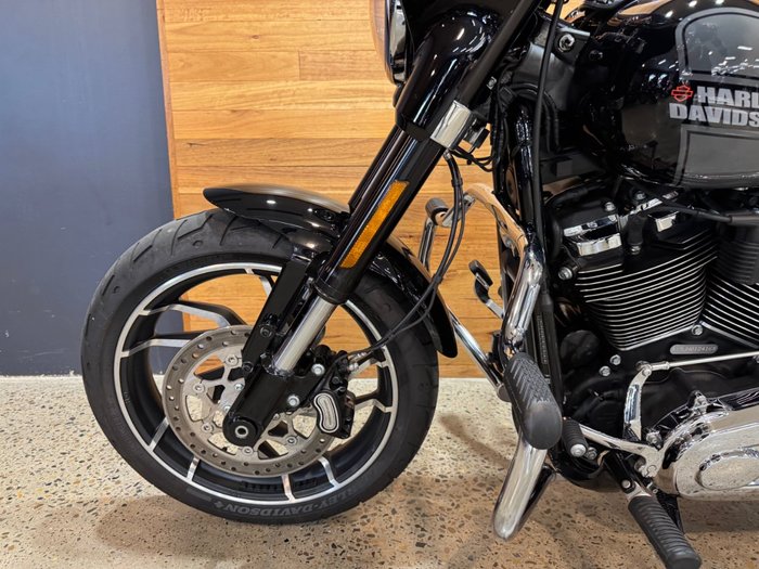 2022 Harley-davidson FLSB SPORT GLIDE (107) BLACK