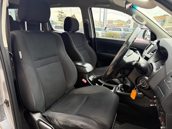 2015 Toyota Hilux SR5 KUN26R MY14 4X4 Dual Range Silver Sky