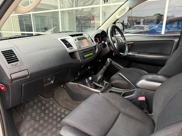 2015 Toyota Hilux SR5 KUN26R MY14 4X4 Dual Range Silver Sky