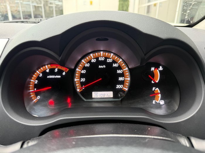 2015 Toyota Hilux SR5 KUN26R MY14 4X4 Dual Range Silver Sky