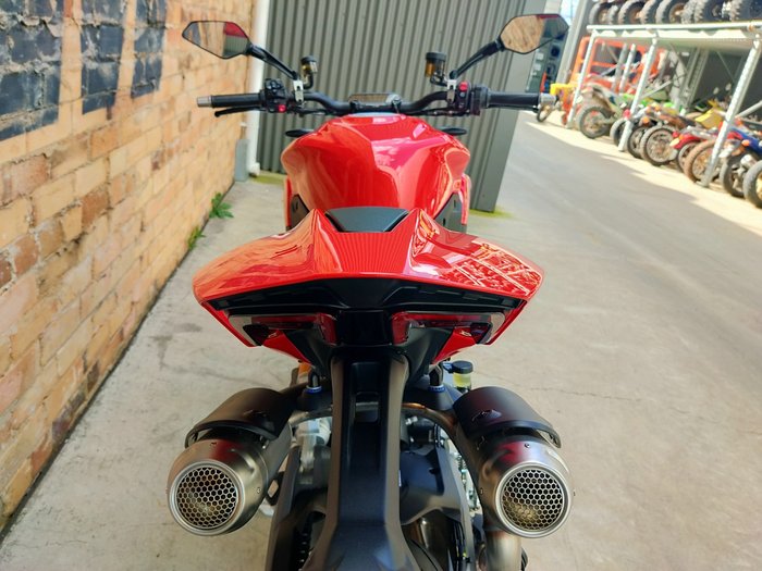 2025 DUCATI STREETFIGHTER V2 S ROAD RED