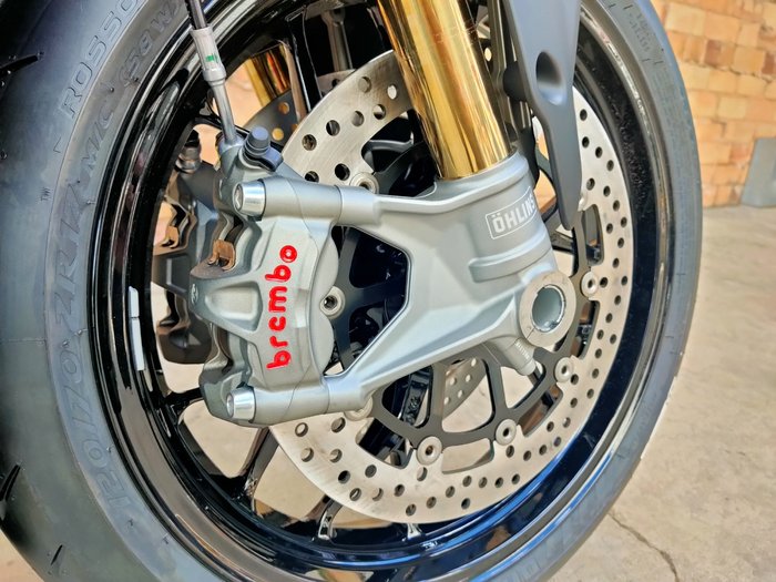 2025 DUCATI STREETFIGHTER V2 S ROAD RED