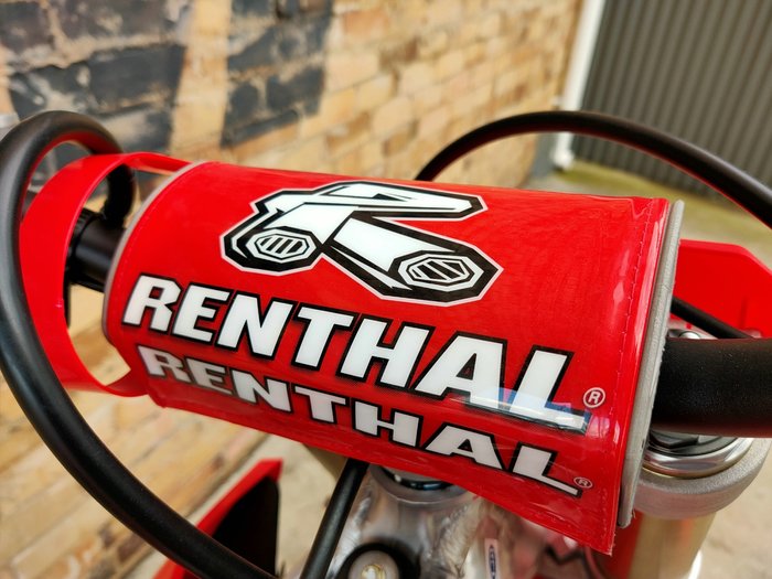 2025 HONDA CRF450R MOTOCROSS RED