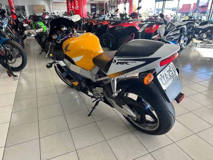 2000 Honda CBR900RR Fireblade (919) Fireblade Yellow