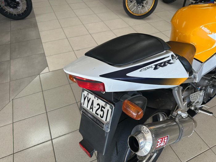 2000 Honda CBR900RR Fireblade (919) Fireblade Yellow