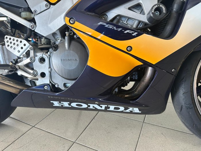 2000 Honda CBR900RR Fireblade (919) Fireblade Yellow