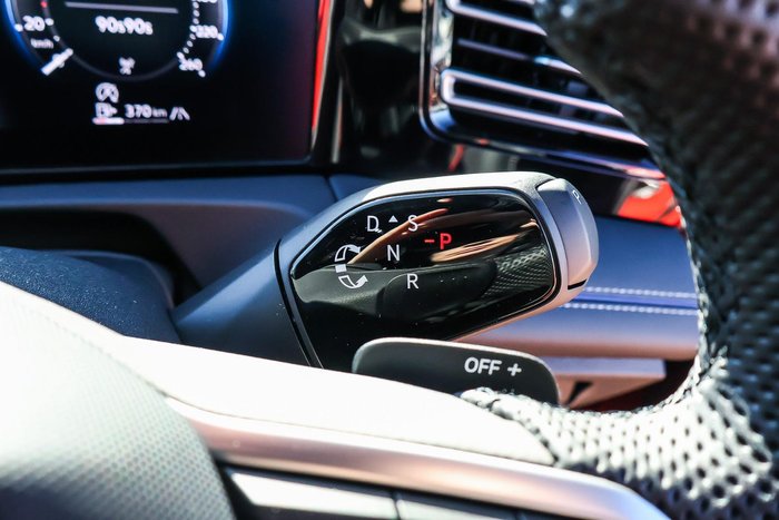 2025 Volkswagen Tiguan 150TSI R-Line