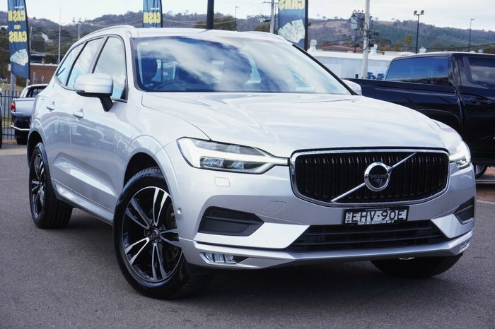 2020 Volvo XC60 D4 Momentum