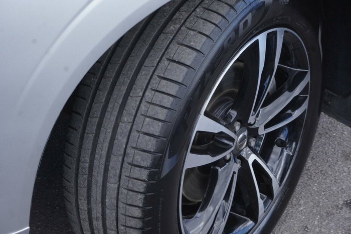 2020 Volvo XC60 D4 Momentum