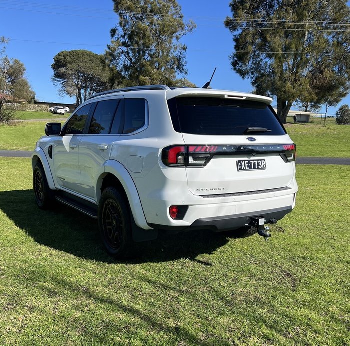 2024 Ford Everest Platinum