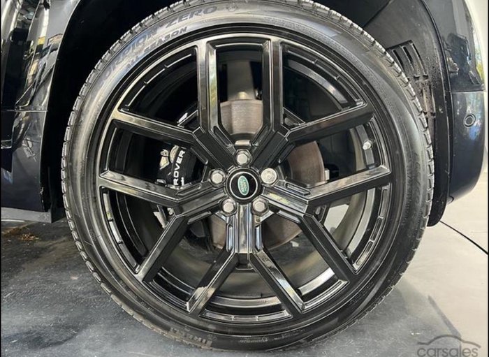 2022 Land Rover Defender 110 P525 V8 L663 MY23 AWD Santorini Black