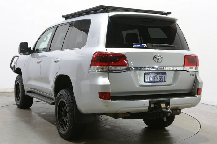 2020 Toyota Landcruiser