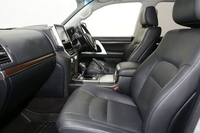 2020 Toyota Landcruiser VX