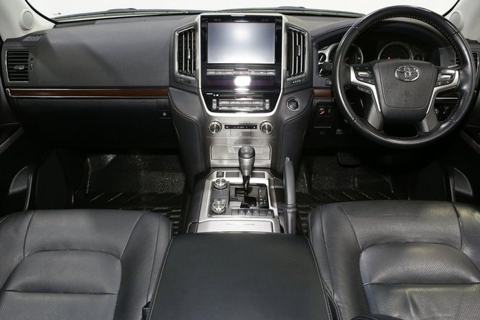 2020 Toyota Landcruiser VX