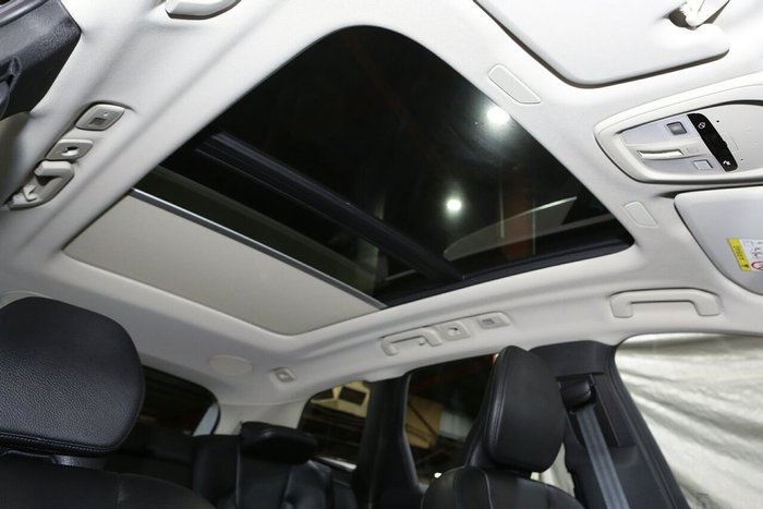 2023 Volvo XC60 Ultimate B5 Bright