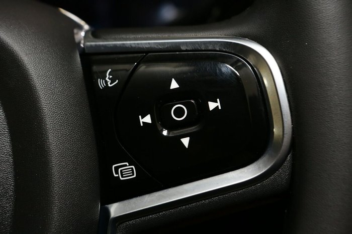 2023 Volvo XC60 Ultimate B5 Bright