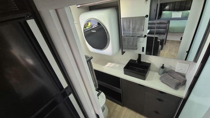 2025 Lotus Caravans Lcx Freelander 18'9Kd