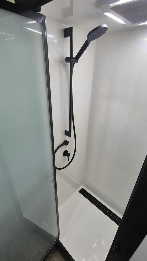 2025 Lotus Caravans Lcx Freelander 18'9Kd