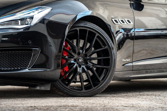 2018 Maserati Quattroporte GTS GranSport Nerissimo Edition