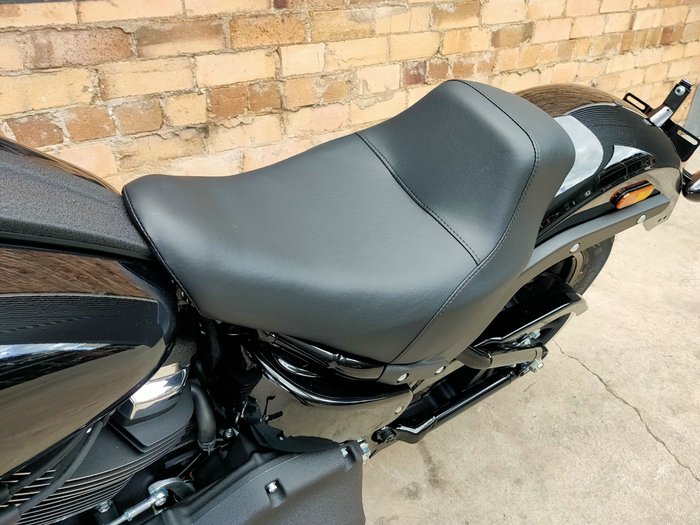 2025 HARLEY-DAVIDSON LOW RIDER S 117 (FXLRS) ROAD BLACK