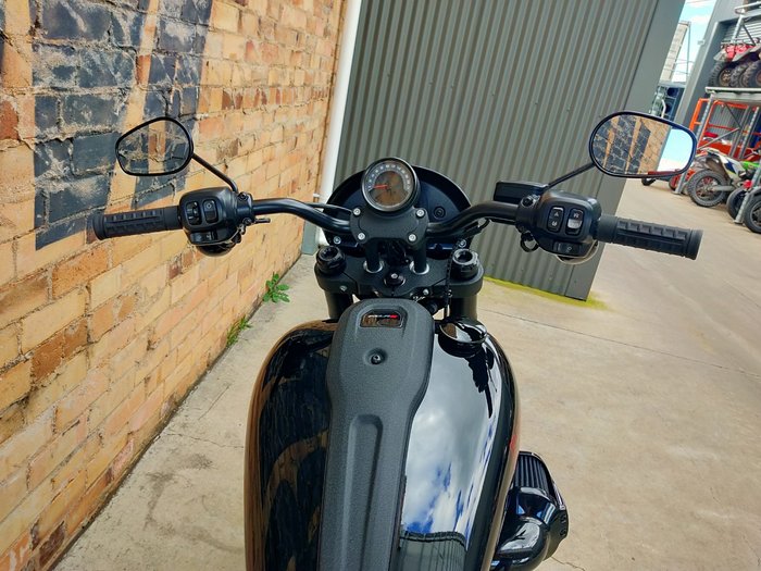 2025 HARLEY-DAVIDSON LOW RIDER S 117 (FXLRS) ROAD BLACK