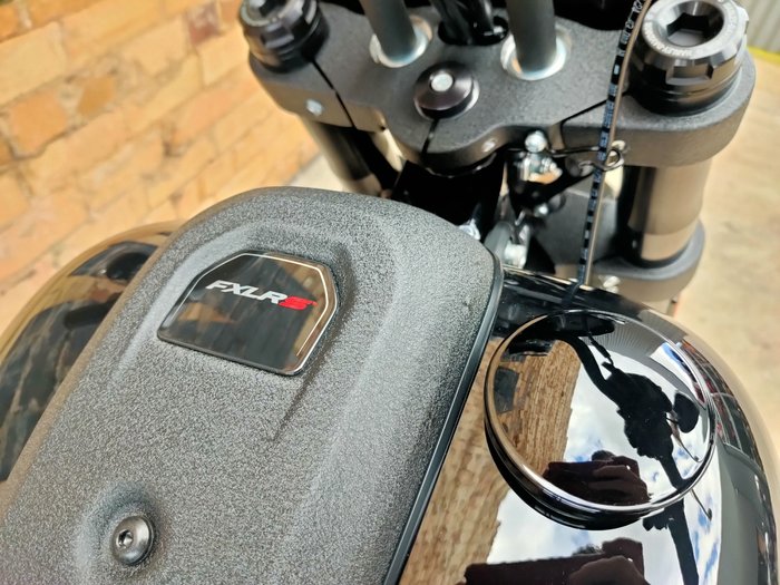 2025 HARLEY-DAVIDSON LOW RIDER S 117 (FXLRS) ROAD BLACK