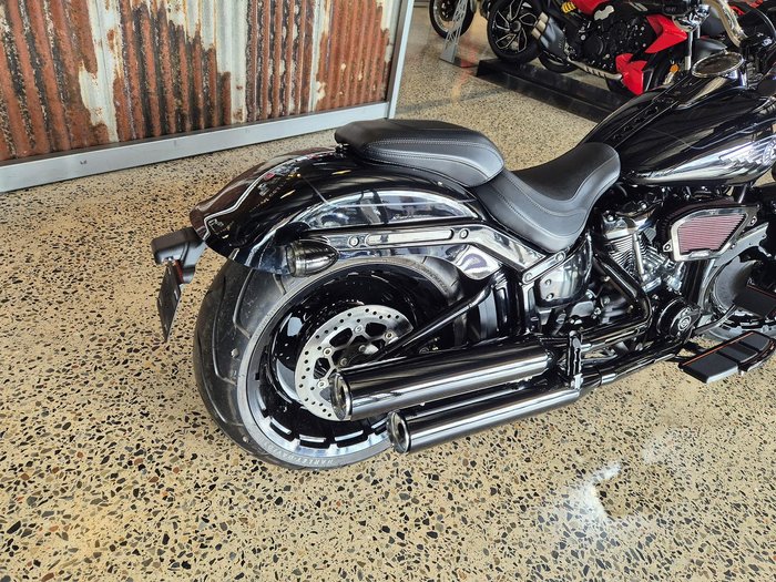 2025 Harley-Davidson Fat Boy 117 (FLFB) Softail Black