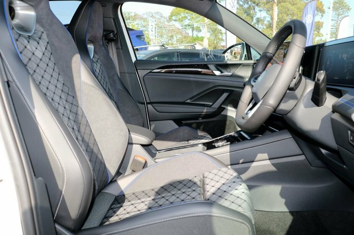 2025 Volkswagen Tiguan 150TSI R-Line