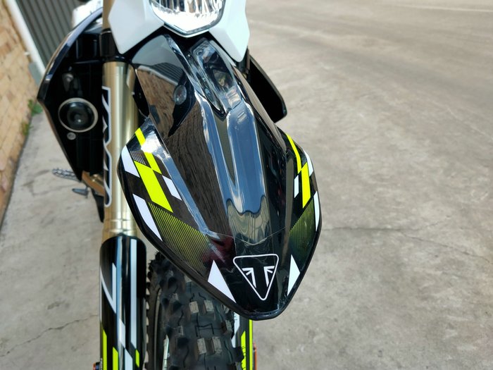 2025 TRIUMPH TF 250-E ENDURO BLACK