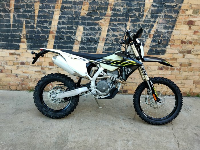 2025 TRIUMPH TF 250-E ENDURO BLACK