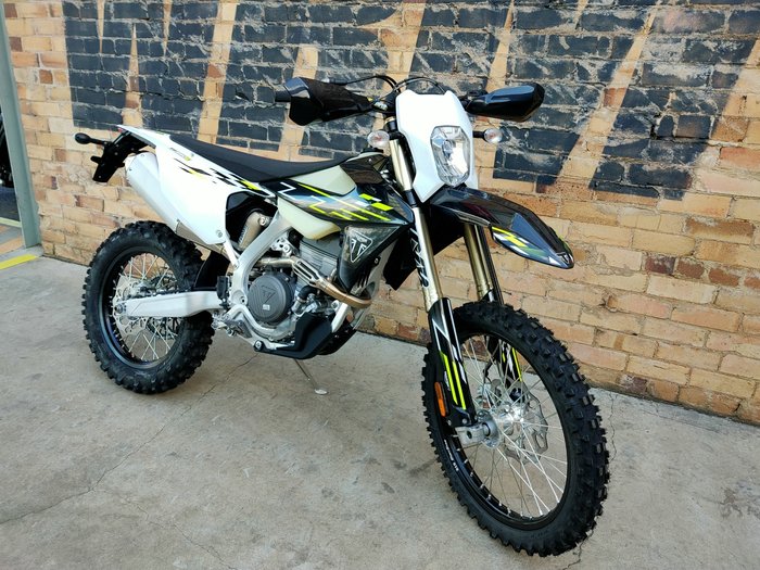 2025 TRIUMPH TF 250-E ENDURO BLACK